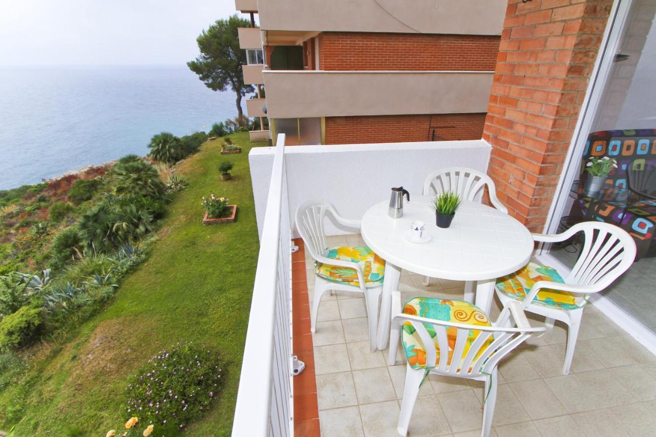 Cabo Menor 2 Planet Costa Dorada Apartment Салоу Екстериор снимка